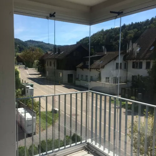 Balkonverglasung_1.JPG